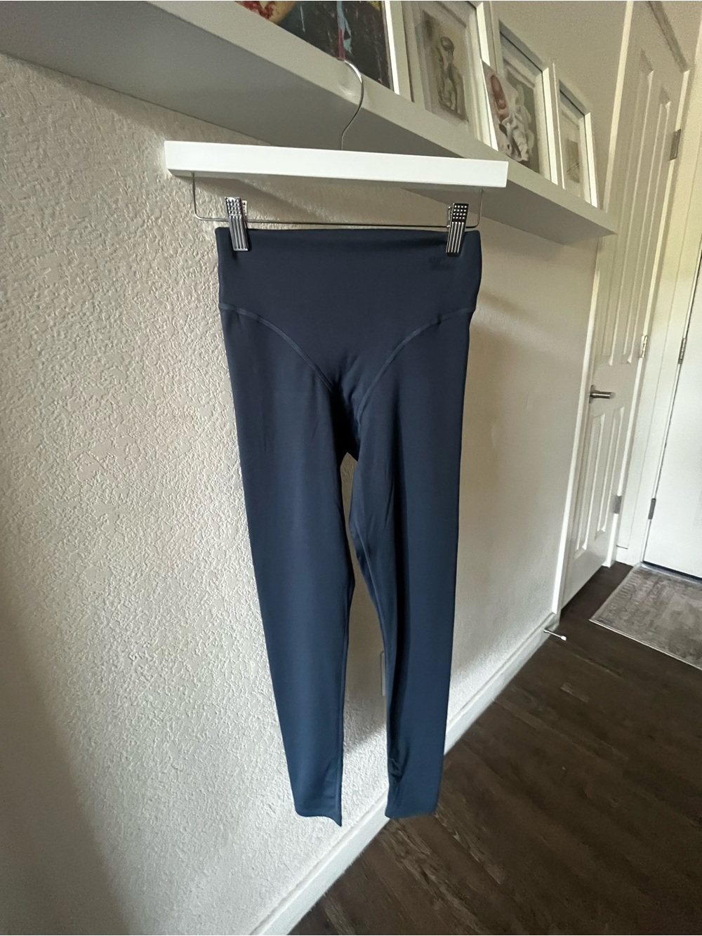 Nama Butter Contour Navy Women's Leggings - Picture 4 of 6